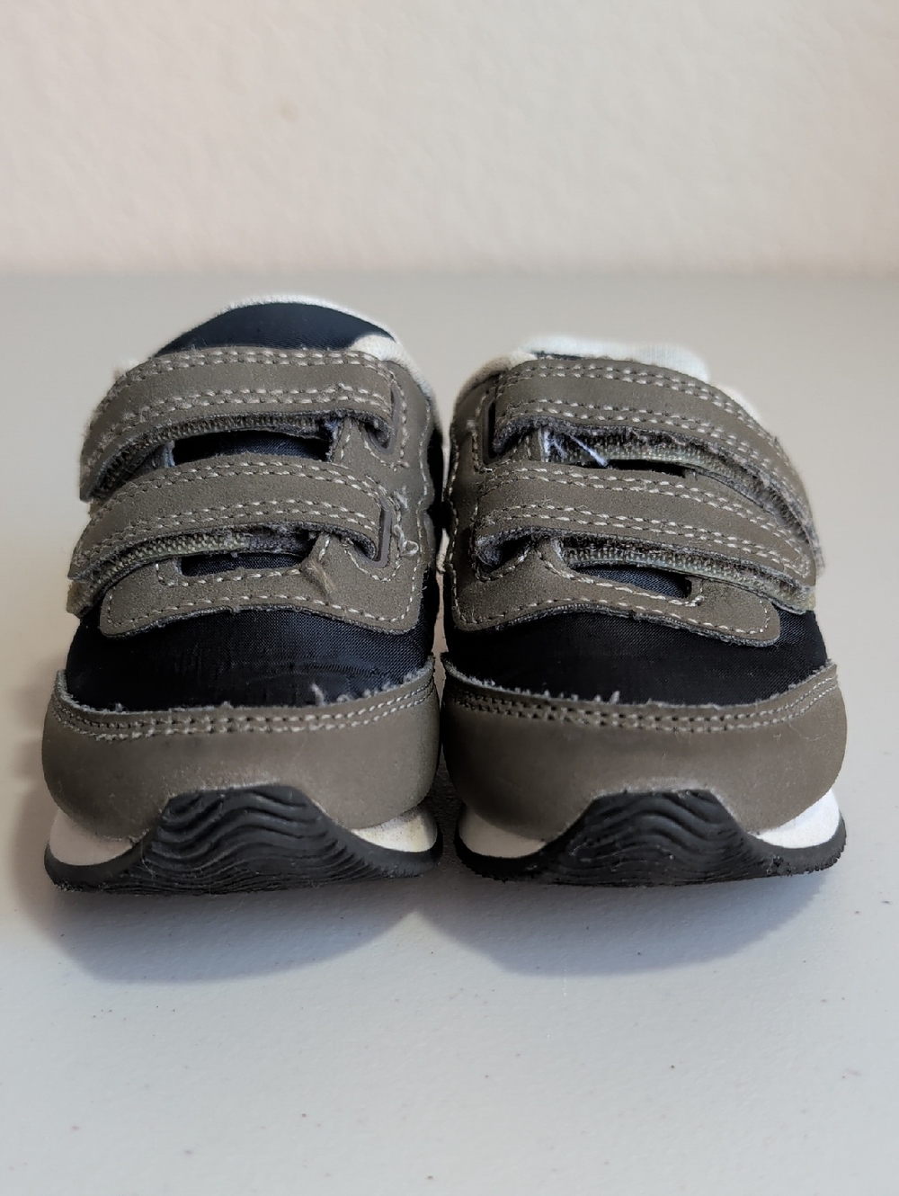 Cat & Jack Gray and Black Kids Velcro Sneakers